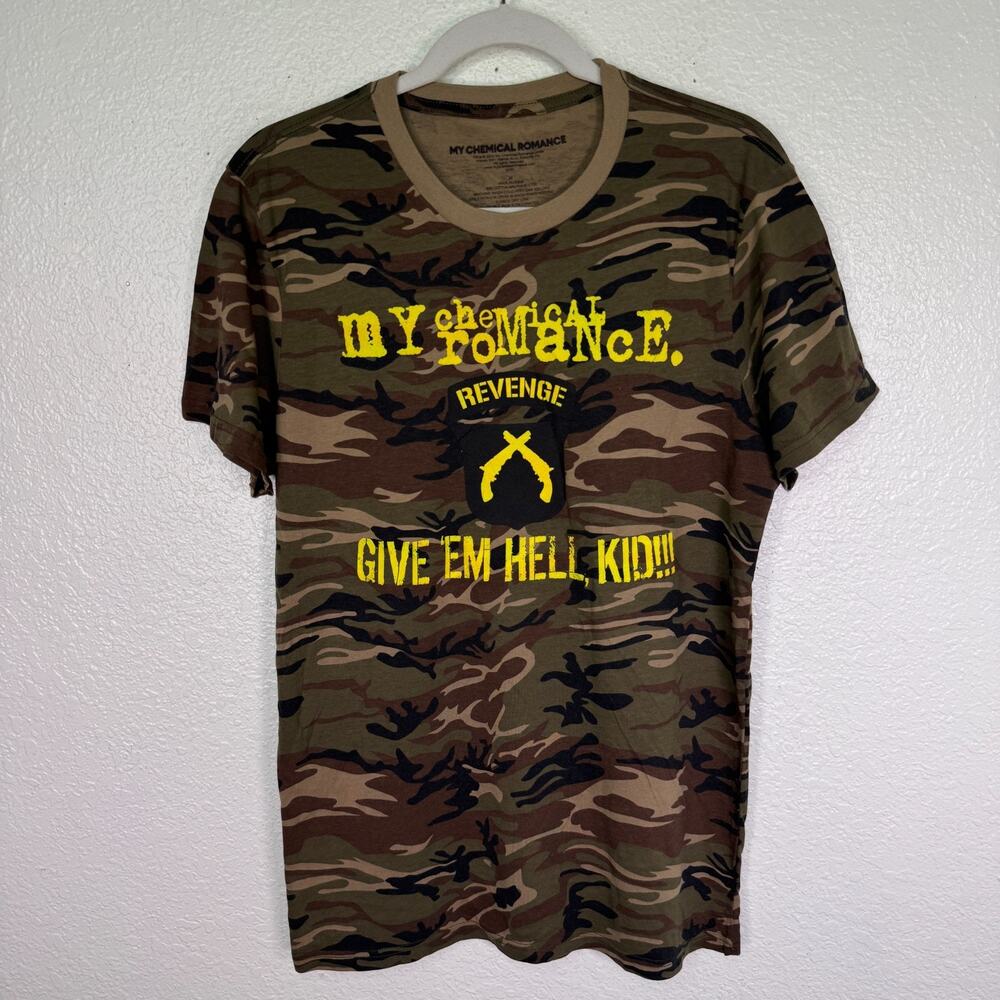 My Chemical Romance Shirt Mens Medium Revenge Give Em Hell Camo Graphic Tee Y2K